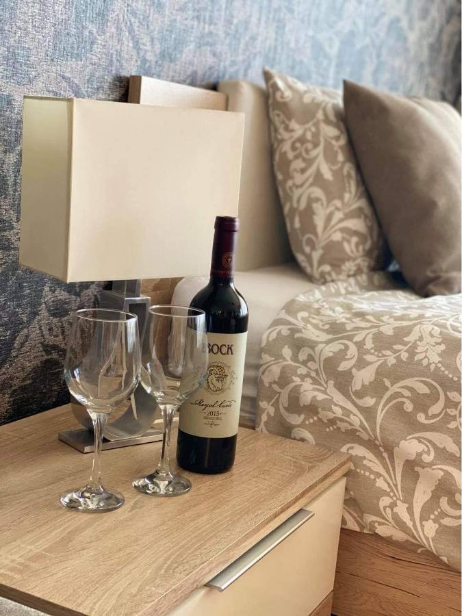 Lake And Spa Apartman 벨렌체 외부 사진