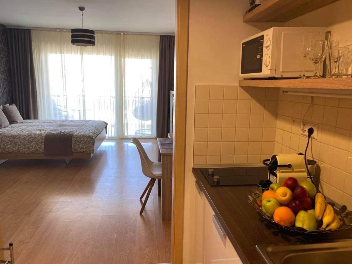 Lake And Spa Apartman 벨렌체 외부 사진