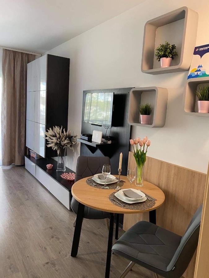 Lake And Spa Apartman 벨렌체 외부 사진