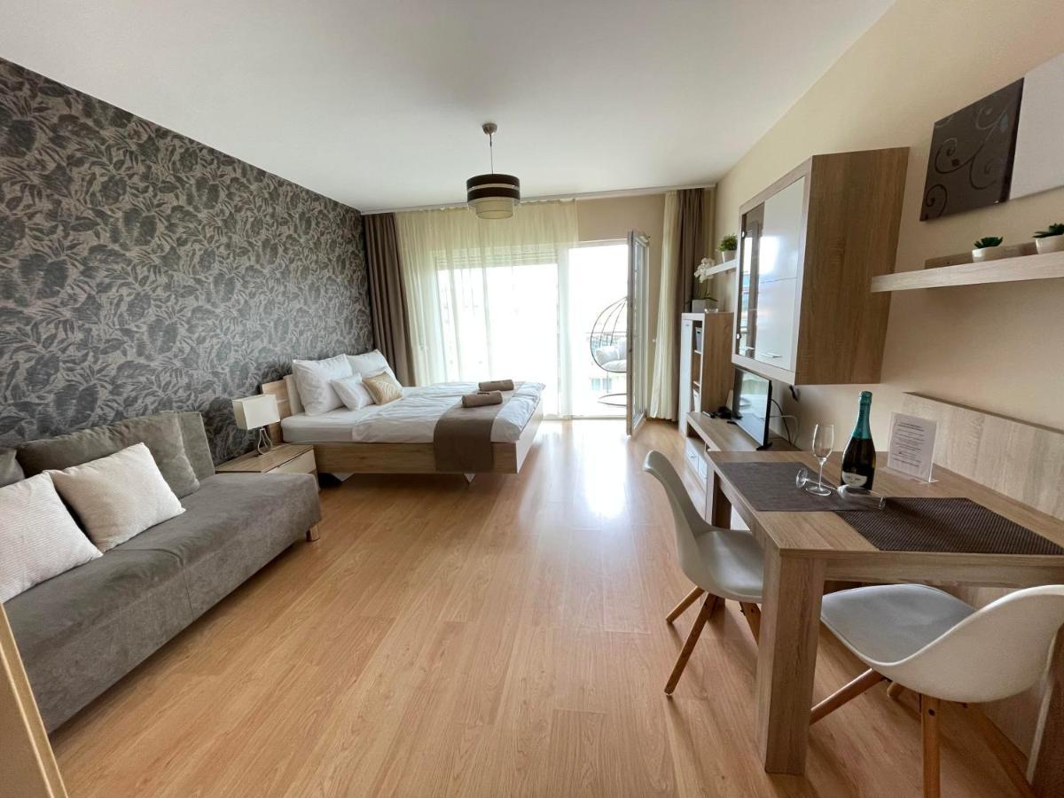 Lake And Spa Apartman 벨렌체 외부 사진
